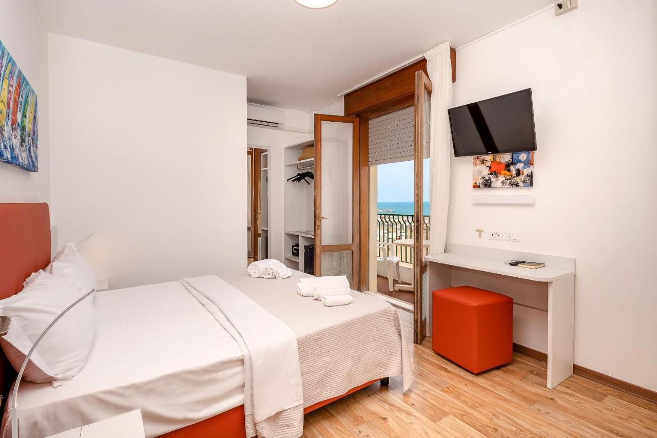 Royal Garni 3*