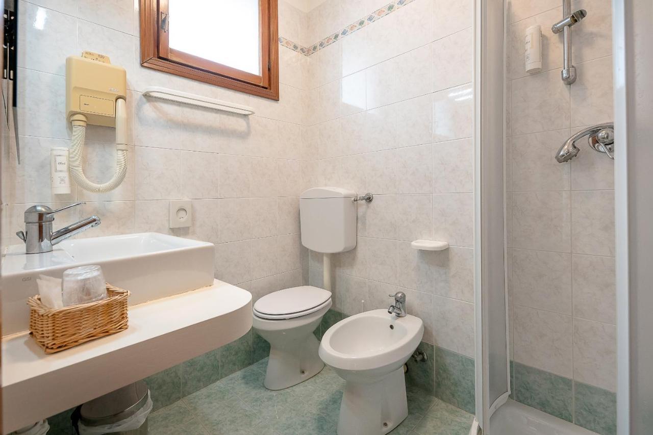 Royal Garni Hotel 3*