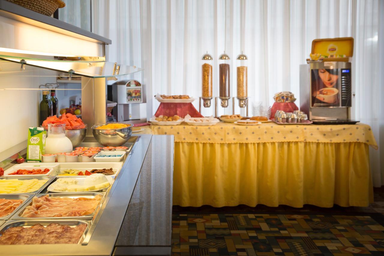 Royal Garnì Hotel 3*